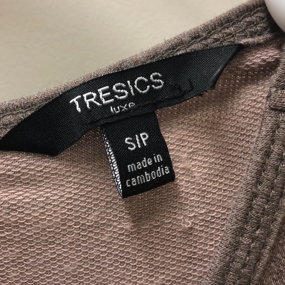 2/$15 Tresics - Open Back Dress - Picture 3 of 5